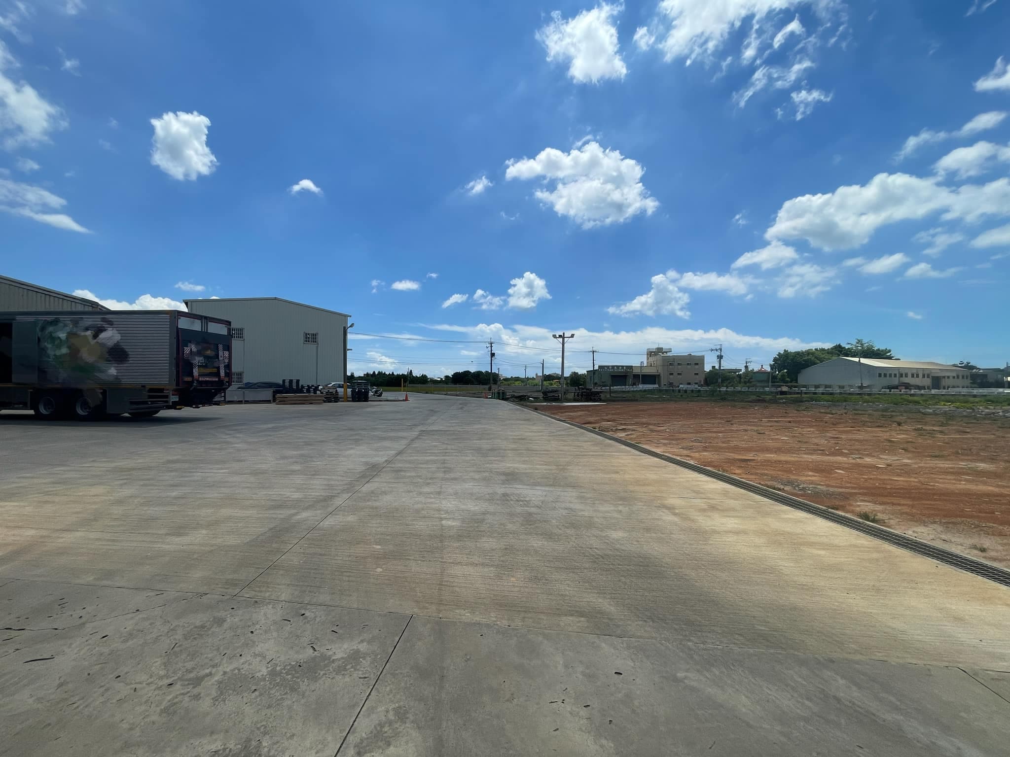 土地變更｜1800坪集貨場 × 特定目的事業用地